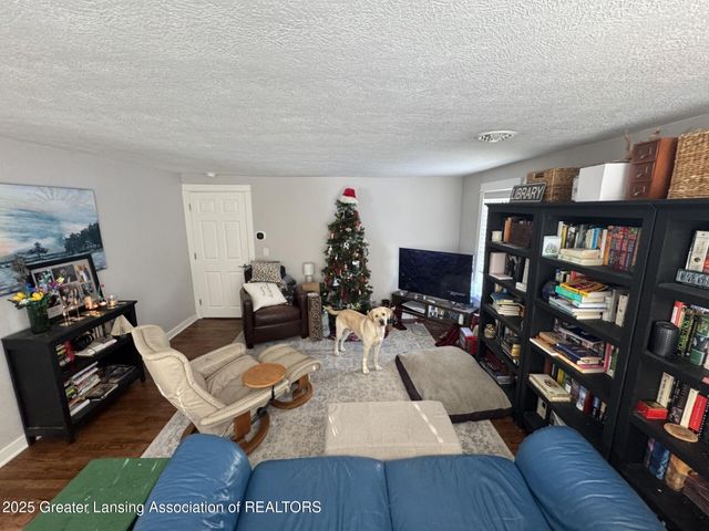 510 Sawyer Road, Lansing, MI 48911