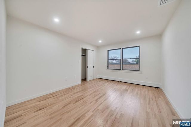 468 Morse Avenue, Ridgefield, NJ 07657