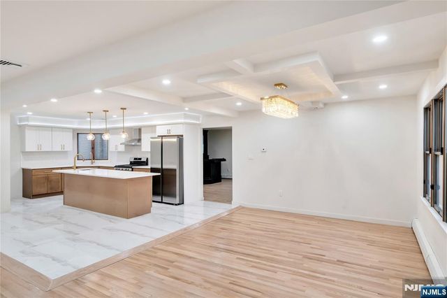 468 Morse Avenue, Ridgefield, NJ 07657