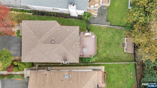 468 Morse Avenue, Ridgefield, NJ 07657