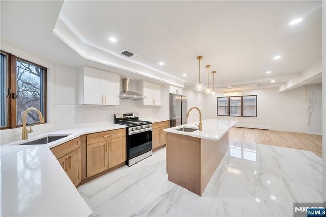 468 Morse Avenue, Ridgefield, NJ 07657