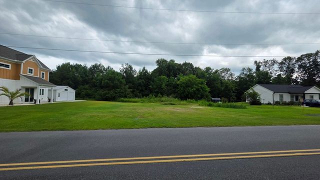 3235 New Rd., Conway, SC 29527