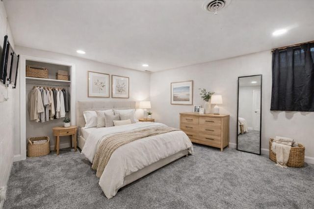 2308 S 10TH Street, Council Bluffs, IA 51501