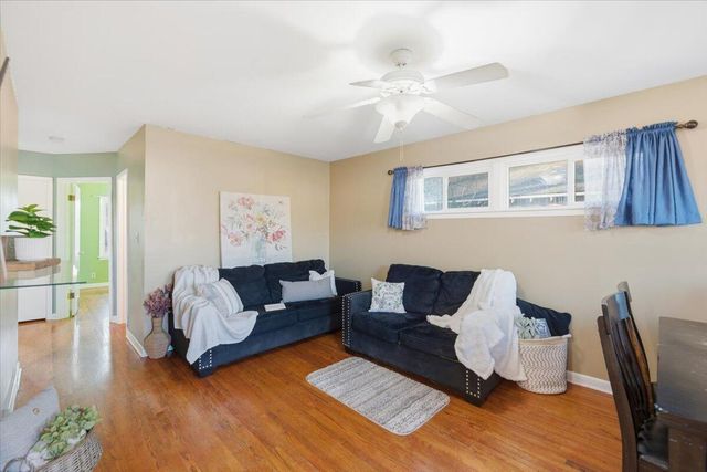 2308 S 10TH Street, Council Bluffs, IA 51501