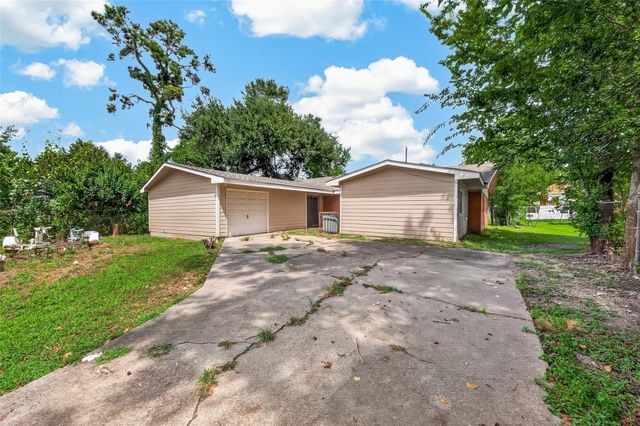 3815 Love Street, Houston, TX 77026