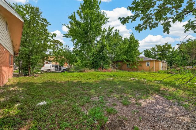 3815 Love Street, Houston, TX 77026