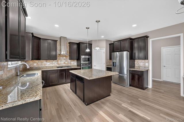 52347 Ferndale Drive, Lyon Charter Township, MI 48167