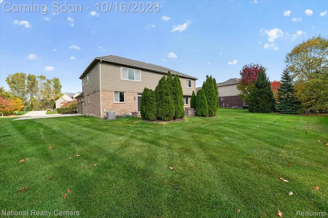 52347 Ferndale Drive, Lyon Charter Township, MI 48167