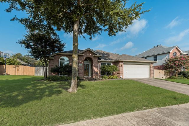 8125 Salt River Road, Fort Worth, TX 76137