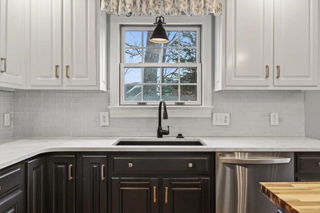 104 PELHAM WOODS CIR, Waynesboro, VA 22980