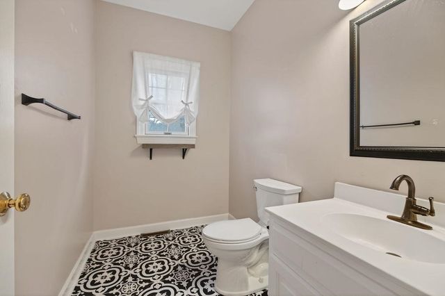 104 PELHAM WOODS CIR, Waynesboro, VA 22980