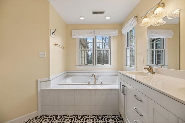 104 PELHAM WOODS CIR, Waynesboro, VA 22980