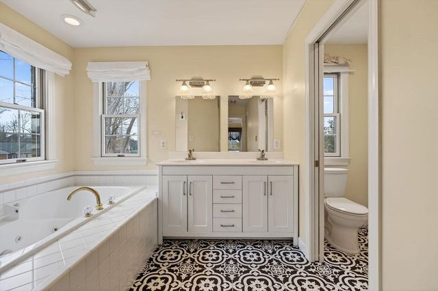 104 PELHAM WOODS CIR, Waynesboro, VA 22980