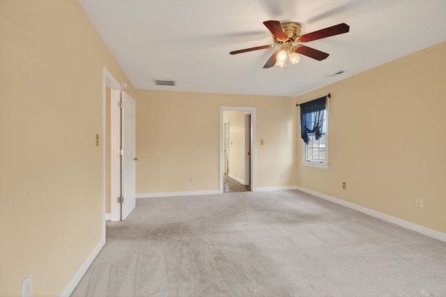 104 PELHAM WOODS CIR, Waynesboro, VA 22980