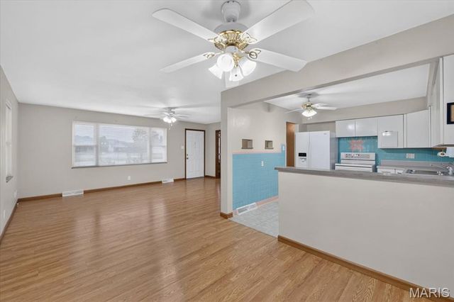 305 W Lincoln Avenue, Caseyville, IL 62232
