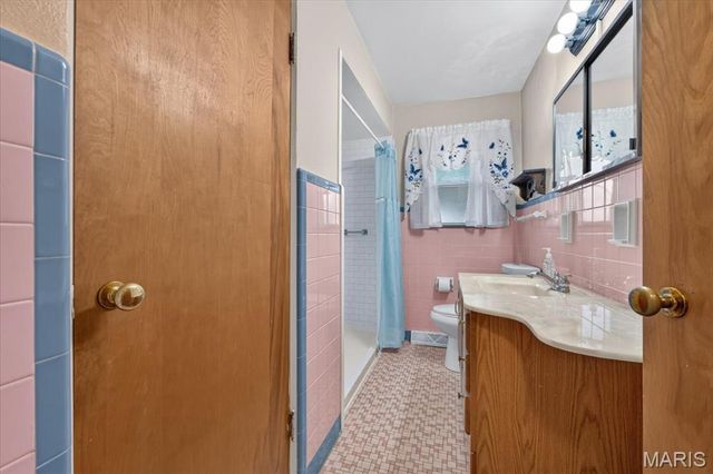 305 W Lincoln Avenue, Caseyville, IL 62232
