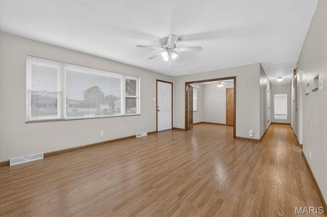 305 W Lincoln Avenue, Caseyville, IL 62232
