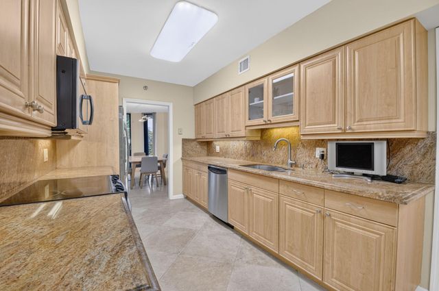1401 S Ocean Boulevard 1060, Boca Raton, FL 33432