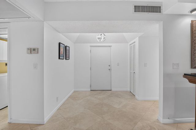 1401 S Ocean Boulevard 1060, Boca Raton, FL 33432