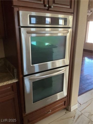 5584 Hawley Court, Las Vegas, NV 89118