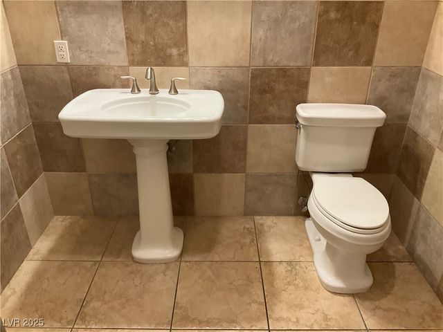 5584 Hawley Court, Las Vegas, NV 89118