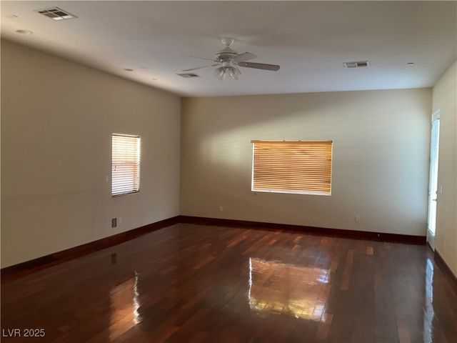 5584 Hawley Court, Las Vegas, NV 89118