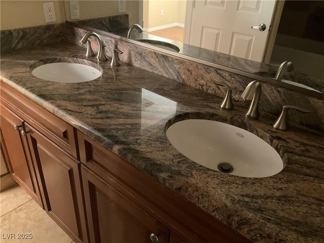 5584 Hawley Court, Las Vegas, NV 89118