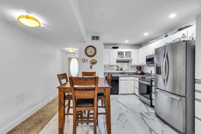 9500 N Hollybrook Lake Drive 301, Pembroke Pines, FL 33025