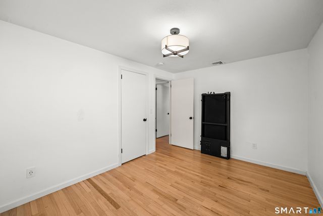 152 Somerset Street, West Hartford, CT 06110