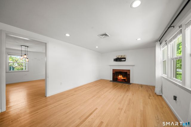 152 Somerset Street, West Hartford, CT 06110