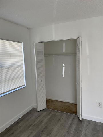 455 NE 210th Cir Ter 102-18, Miami, FL 33179