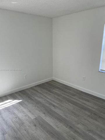 455 NE 210th Cir Ter 102-18, Miami, FL 33179
