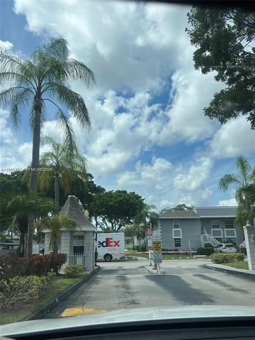455 NE 210th Cir Ter 102-18, Miami, FL 33179