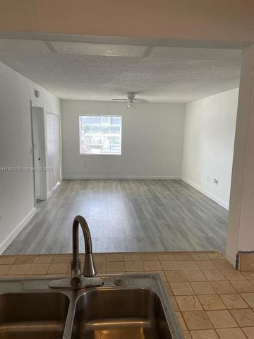 455 NE 210th Cir Ter 102-18, Miami, FL 33179