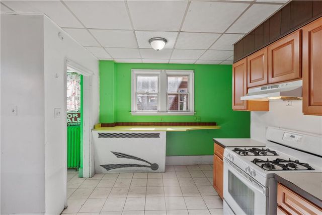 1844 Chew Street, Allentown City, PA 18104