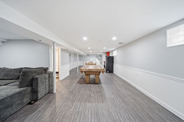 11001 S Albany Avenue, Chicago, IL 60655