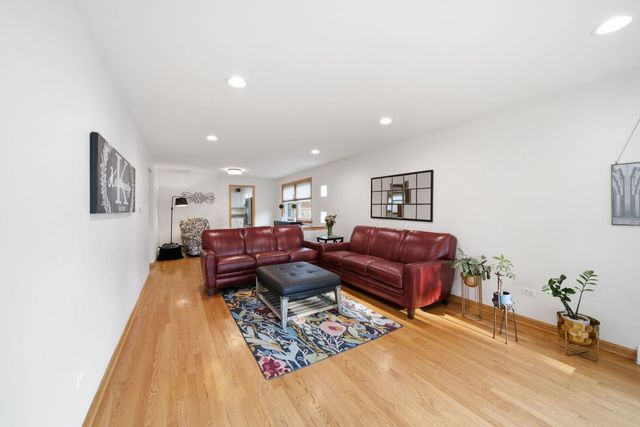 11001 S Albany Avenue, Chicago, IL 60655