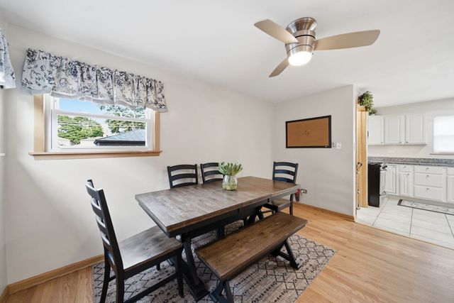 11001 S Albany Avenue, Chicago, IL 60655