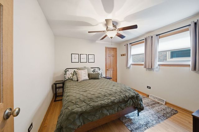 11001 S Albany Avenue, Chicago, IL 60655