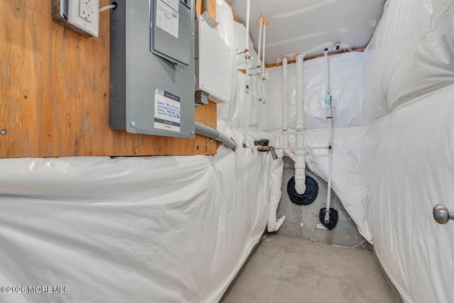 223 Mantoloking Drive, Jackson, NJ 08527