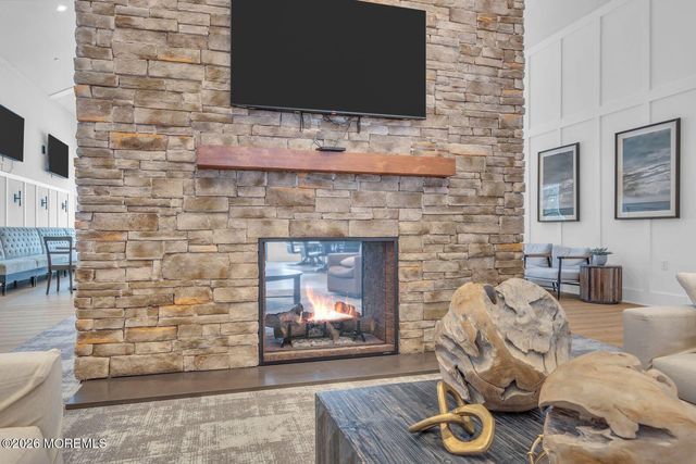 223 Mantoloking Drive, Jackson, NJ 08527