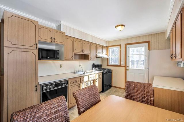 1611 Baldwin Boulevard, Bay Shore, NY 11706