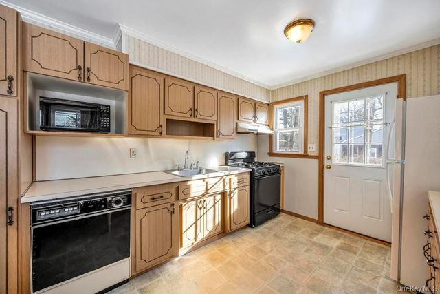 1611 Baldwin Boulevard, Bay Shore, NY 11706