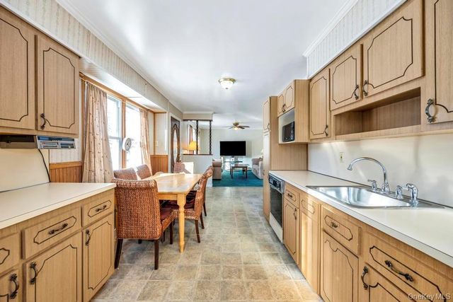 1611 Baldwin Boulevard, Bay Shore, NY 11706