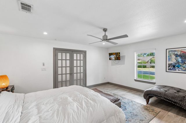 5216 Ashbrook Road, Dallas, TX 75227