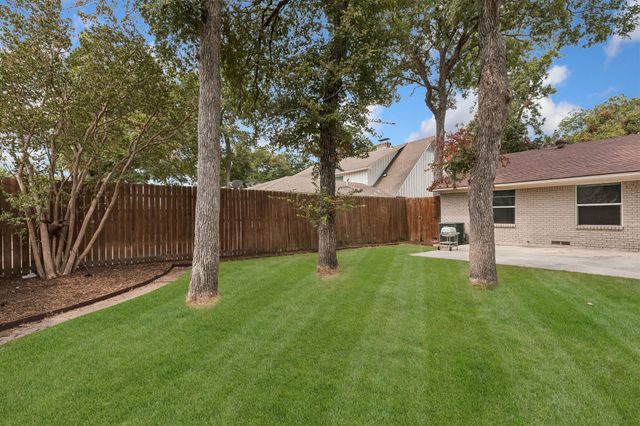 5216 Ashbrook Road, Dallas, TX 75227