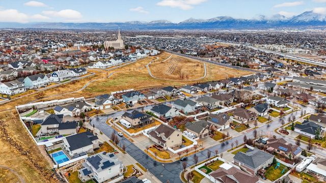 11247 S GREAT NECK DR, South Jordan, UT 84009