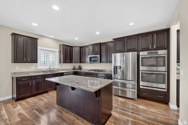 11247 S GREAT NECK DR, South Jordan, UT 84009