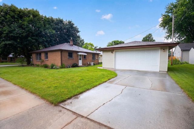 926 E BYRD STREET, Appleton, WI 54911