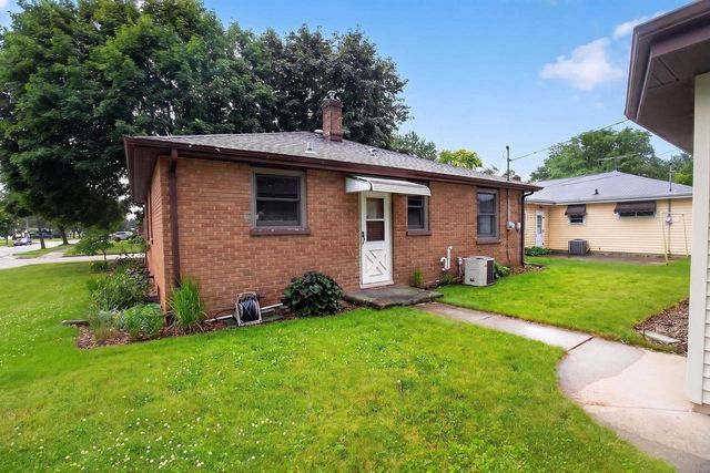 926 E BYRD STREET, Appleton, WI 54911